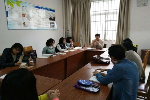 工商管理学院儒韵讲坛系列之传文兴趣小组读书分享会圆满结束 (3).jpg